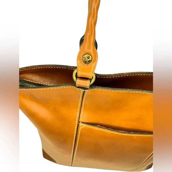 Patricia Nash Tan Leather Zip Top Tote Shoulder Bag Phone Pockets Front and Back - Picture 3 of 16